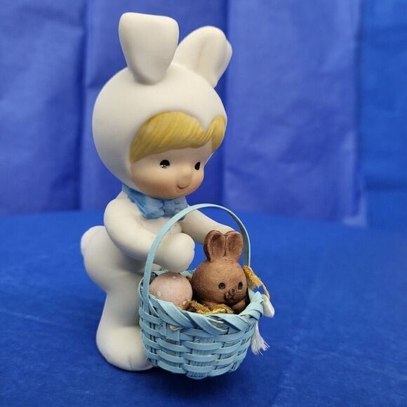 Enesco Holly Babes Easter Baby in Bunny Suit Blue Woven Basket Figurine 1983 - Picture 1 of 12